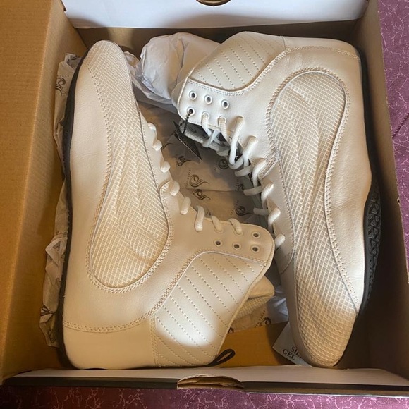 selling two of them - never used. if you take both then $100 - Picture 2 of 7